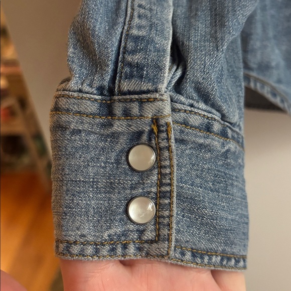 GAP Denim button down Shirt - Picture 3 of 5